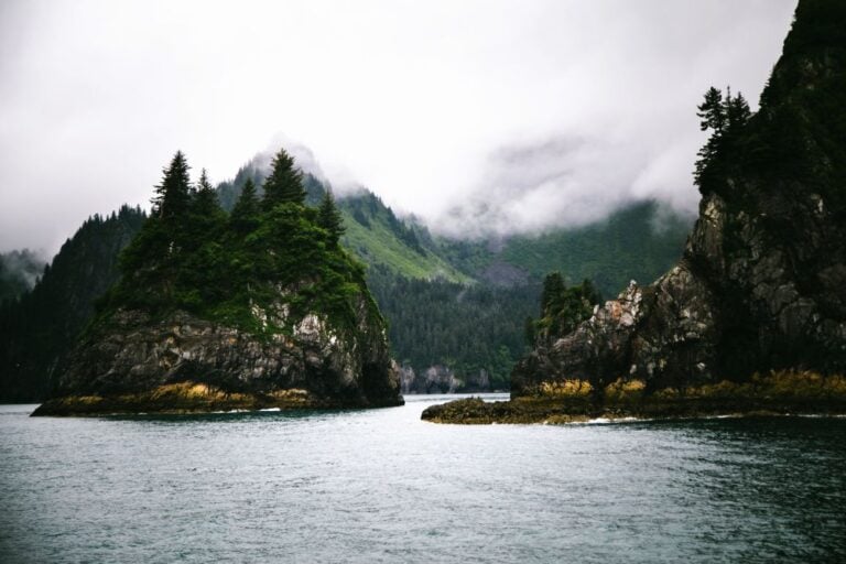 Alaska in June [Weather, Outfits, Local Tips, Things to Do]