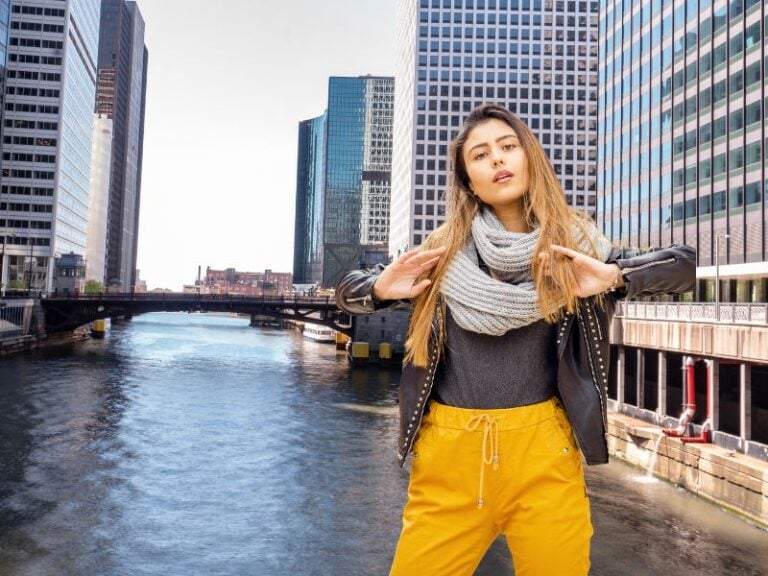 Chicago in November [Weather, Fall Outfits, Things to Do]