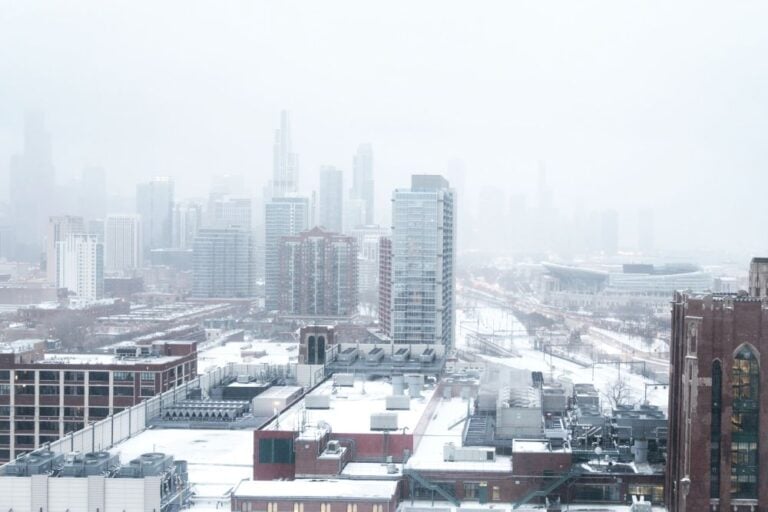 Chicago February Guide [Winter Outfits, Things to Do, Food]