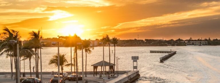 Florida in February [Weather, Crowds, What to Wear, Local Tips]