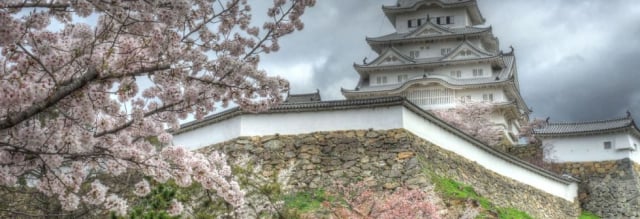 himeji-castle2_by_Akira-Nishiyama