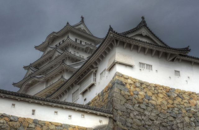 himeji-castle5_by_Charlie097