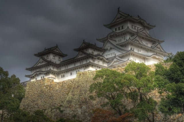 himeji-castle7_by_Charlie097