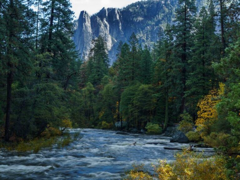 USA in October [15 States, Weather, Activities, Packing Tips]